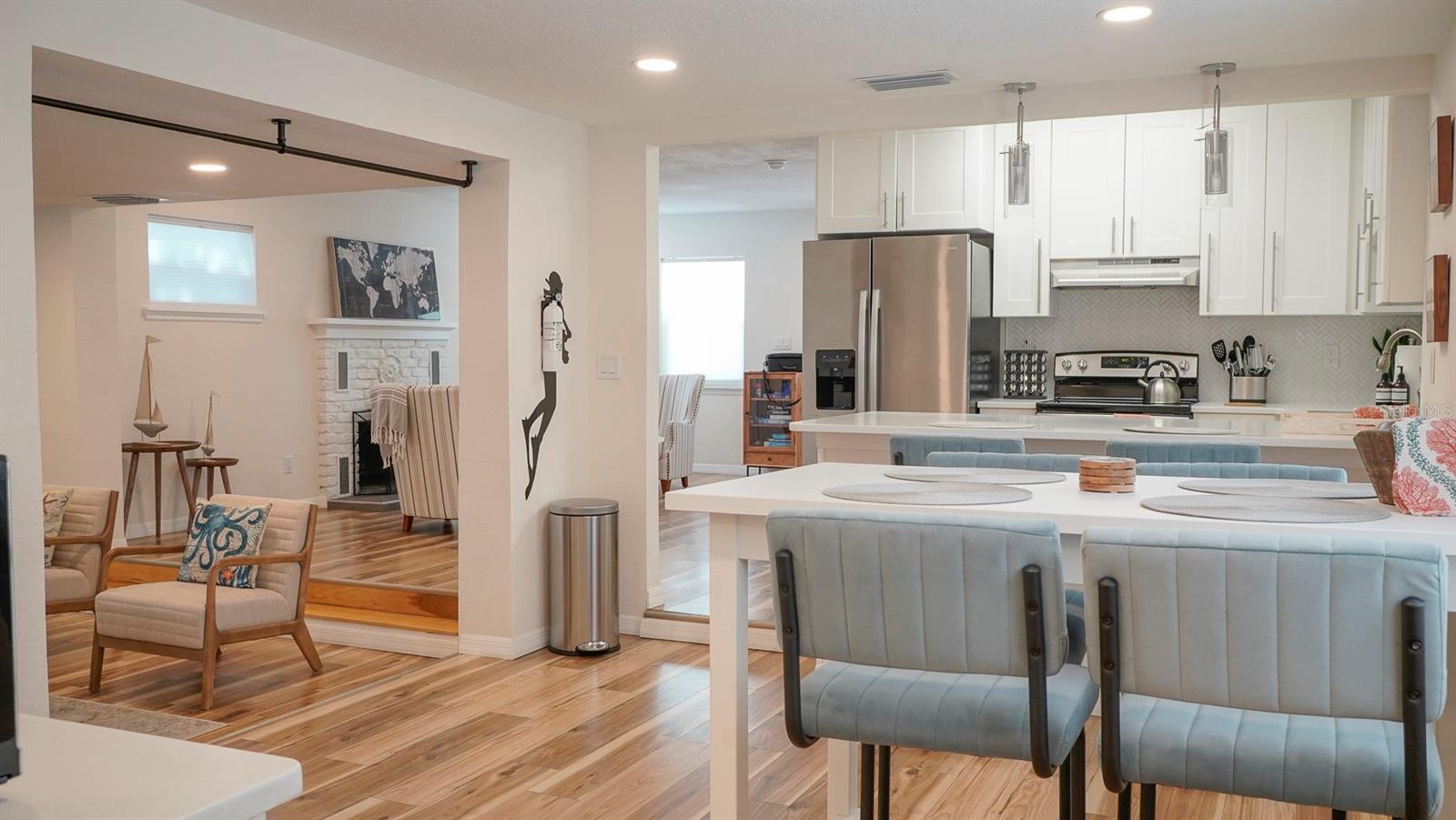 PASADENA ESTATES - Residential Lease