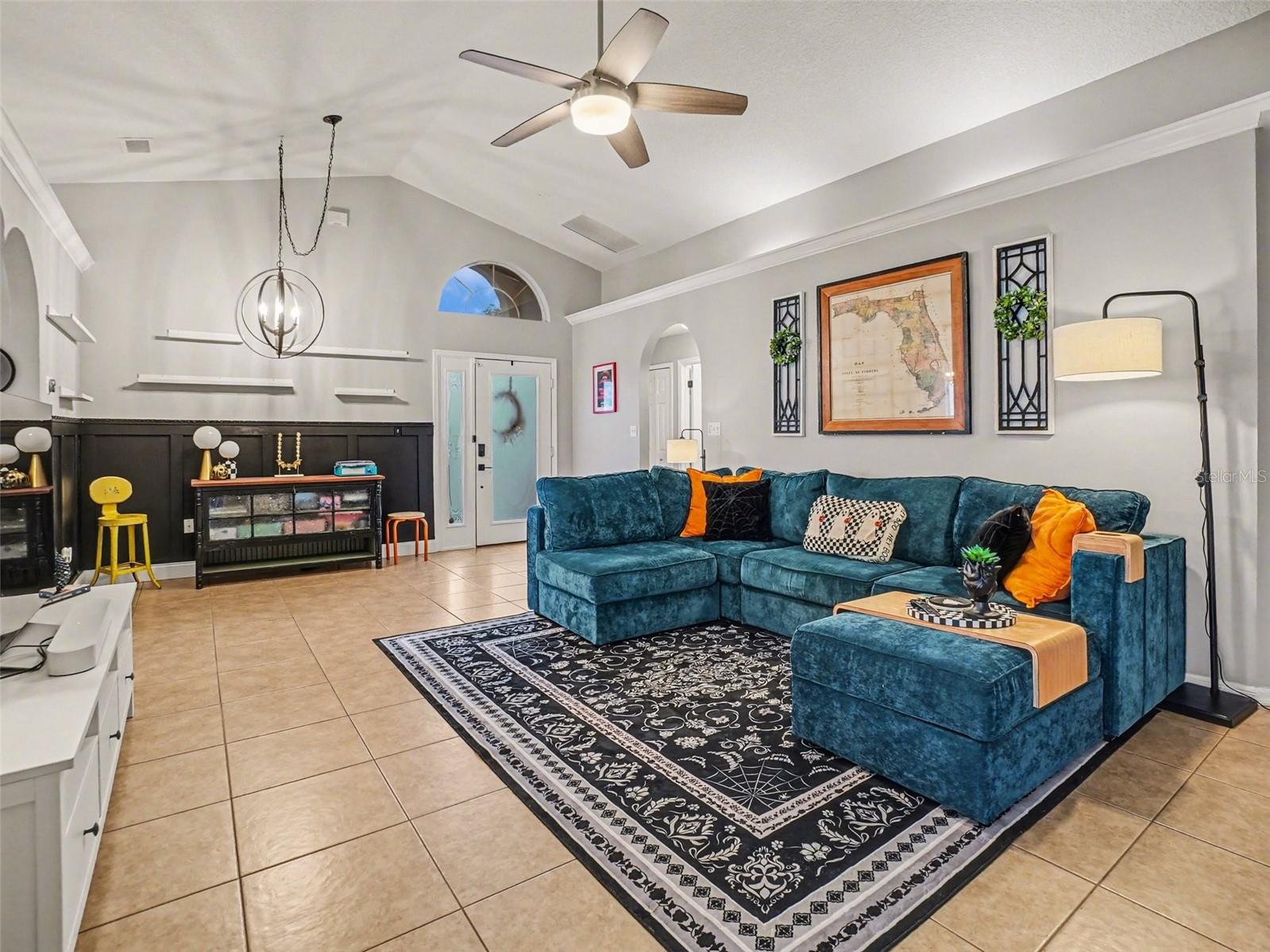 568 TALL OAKS TERRACE