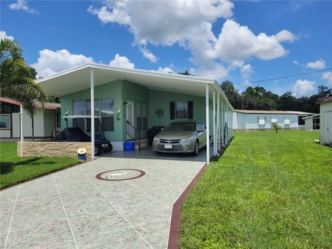 A home in ELLENTON