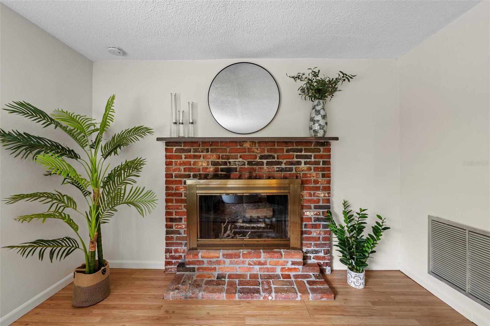 CHESTERFIELD HEIGHTS - Residential