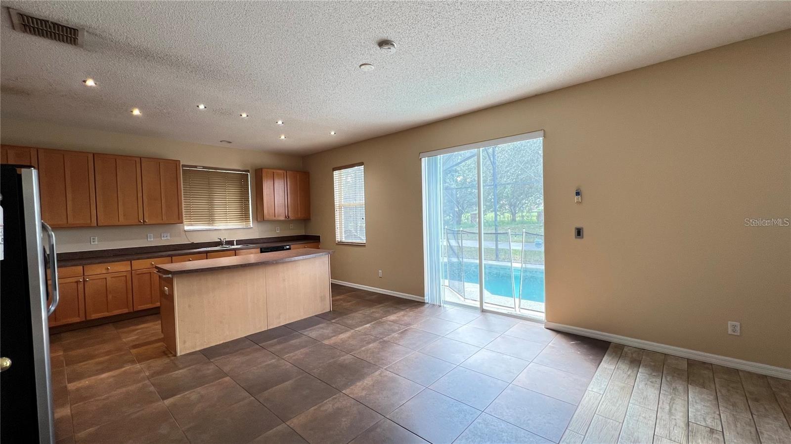 SUNRISE LAKES PH III SUB - Residential