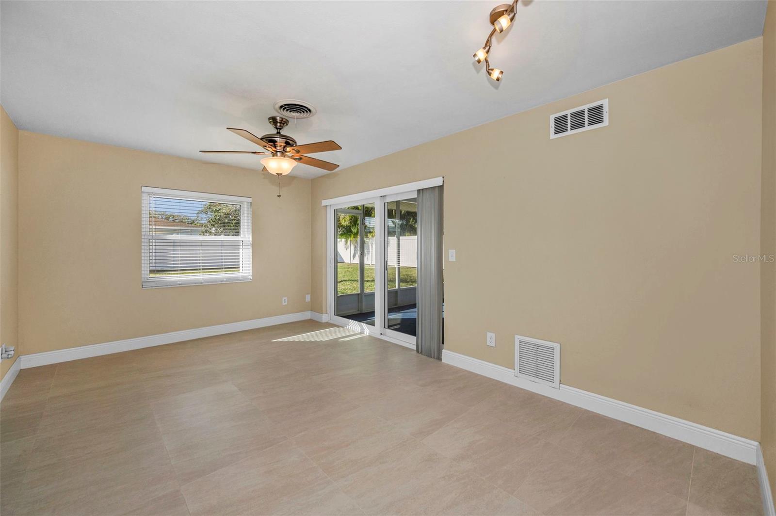 KEENE ACRES 1ST ADD - Residential