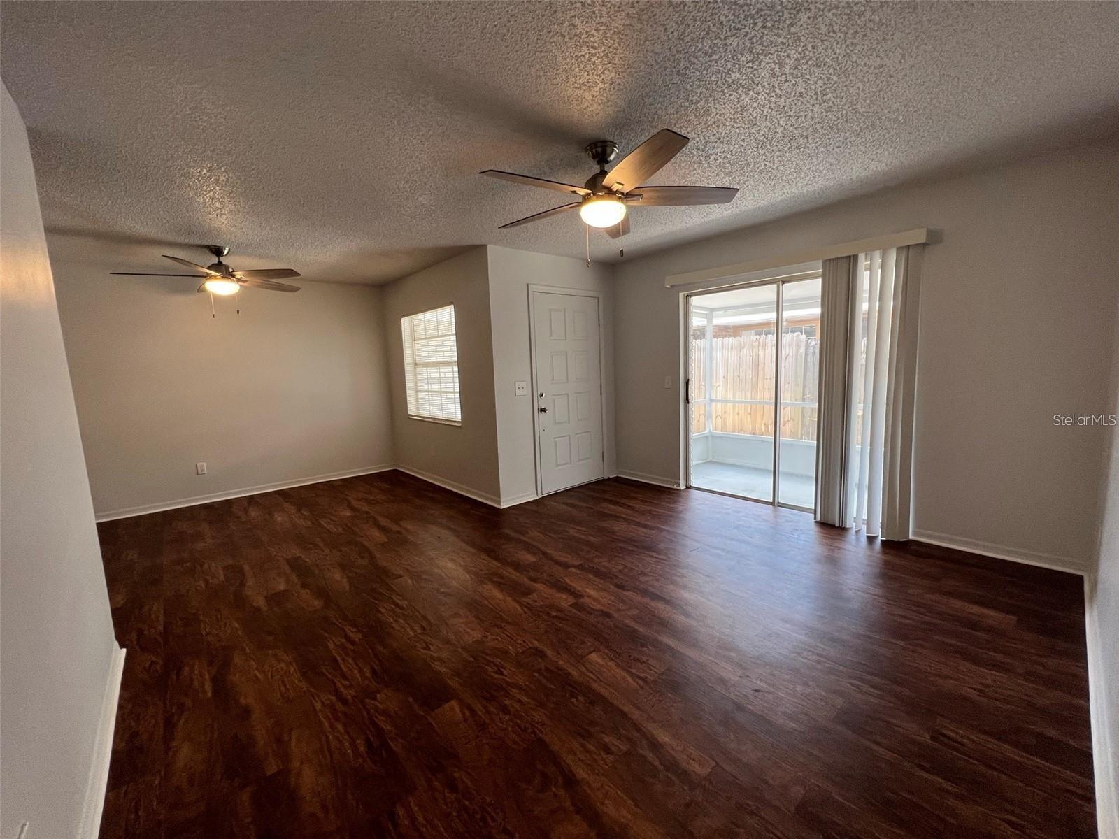 BLOOMINGDALE VILLAS UNIT 1 - Residential Lease