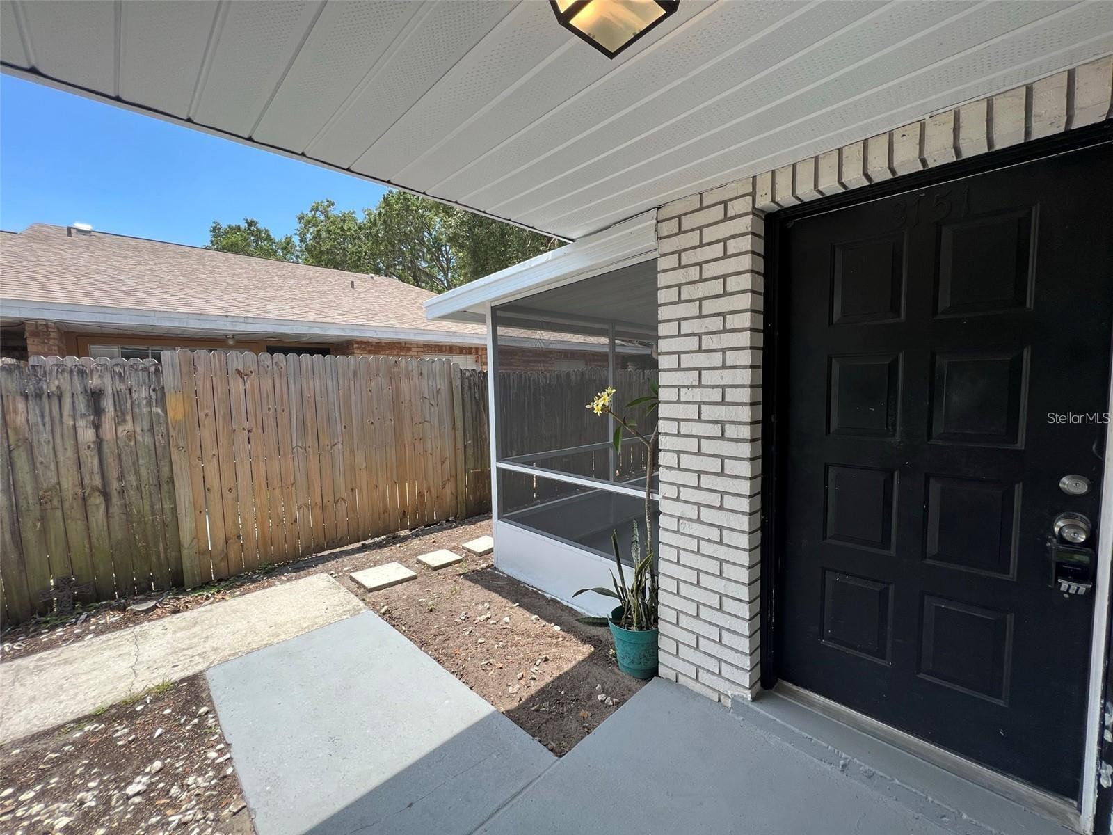 BLOOMINGDALE VILLAS UNIT 1 - Residential Lease