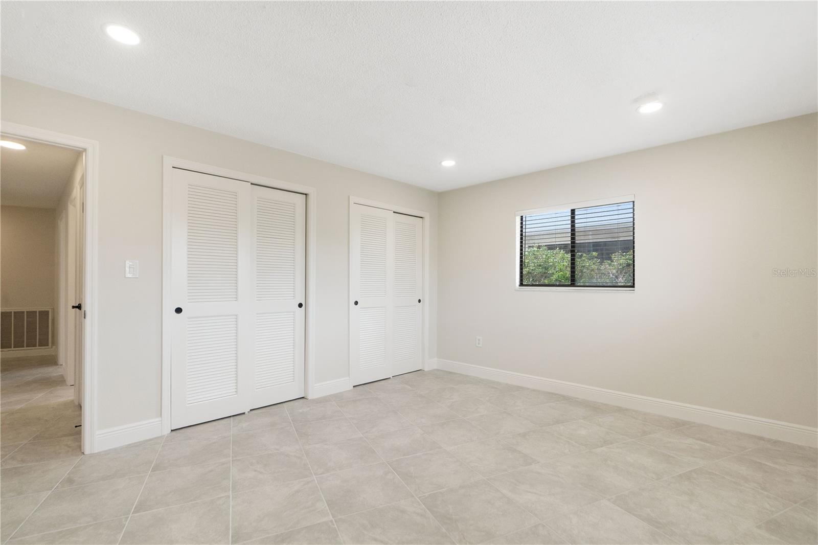 FLOR A MAR - Residential Lease