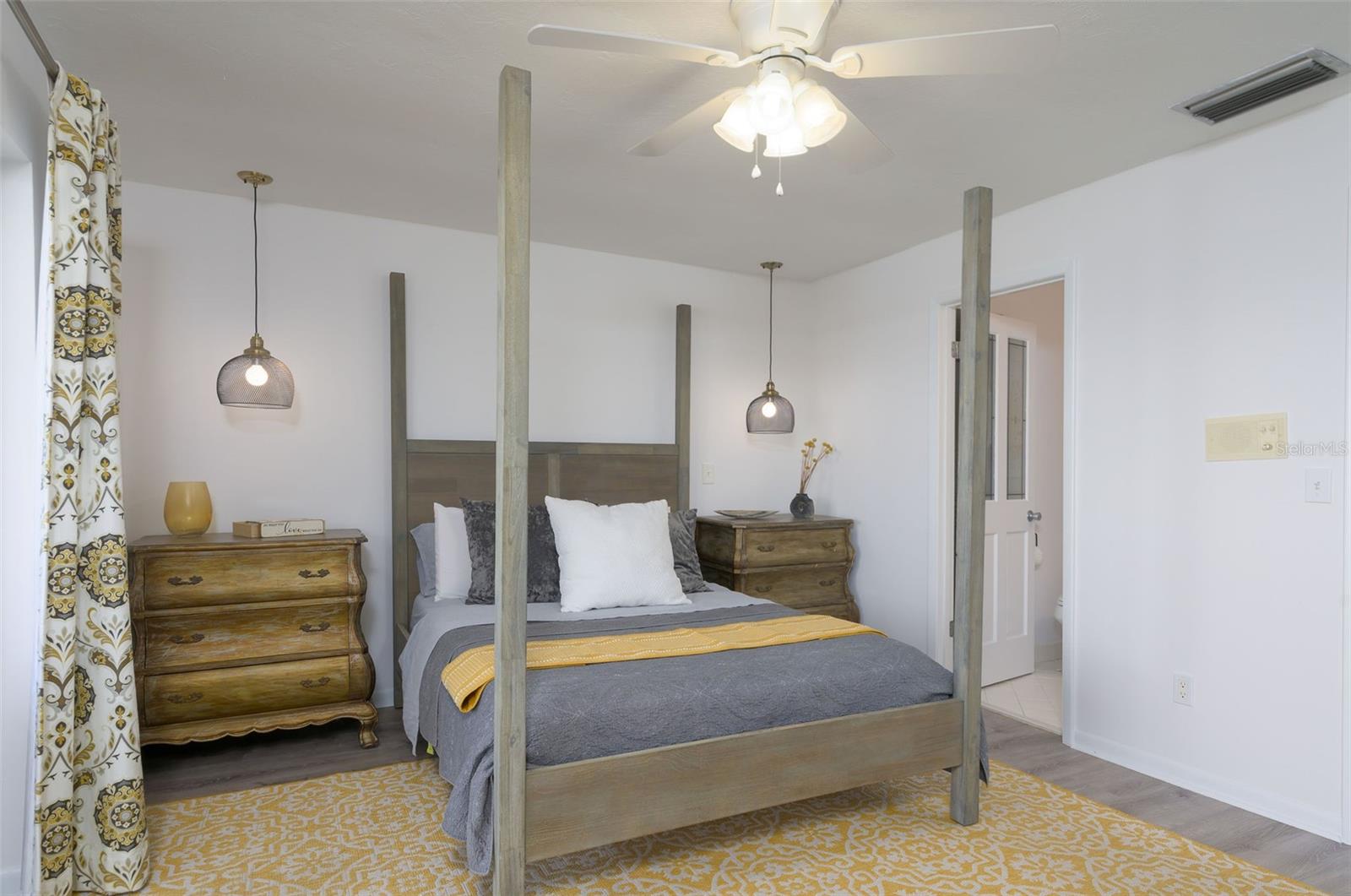 INTRACOASTAL VILLAS CONDO - Residential