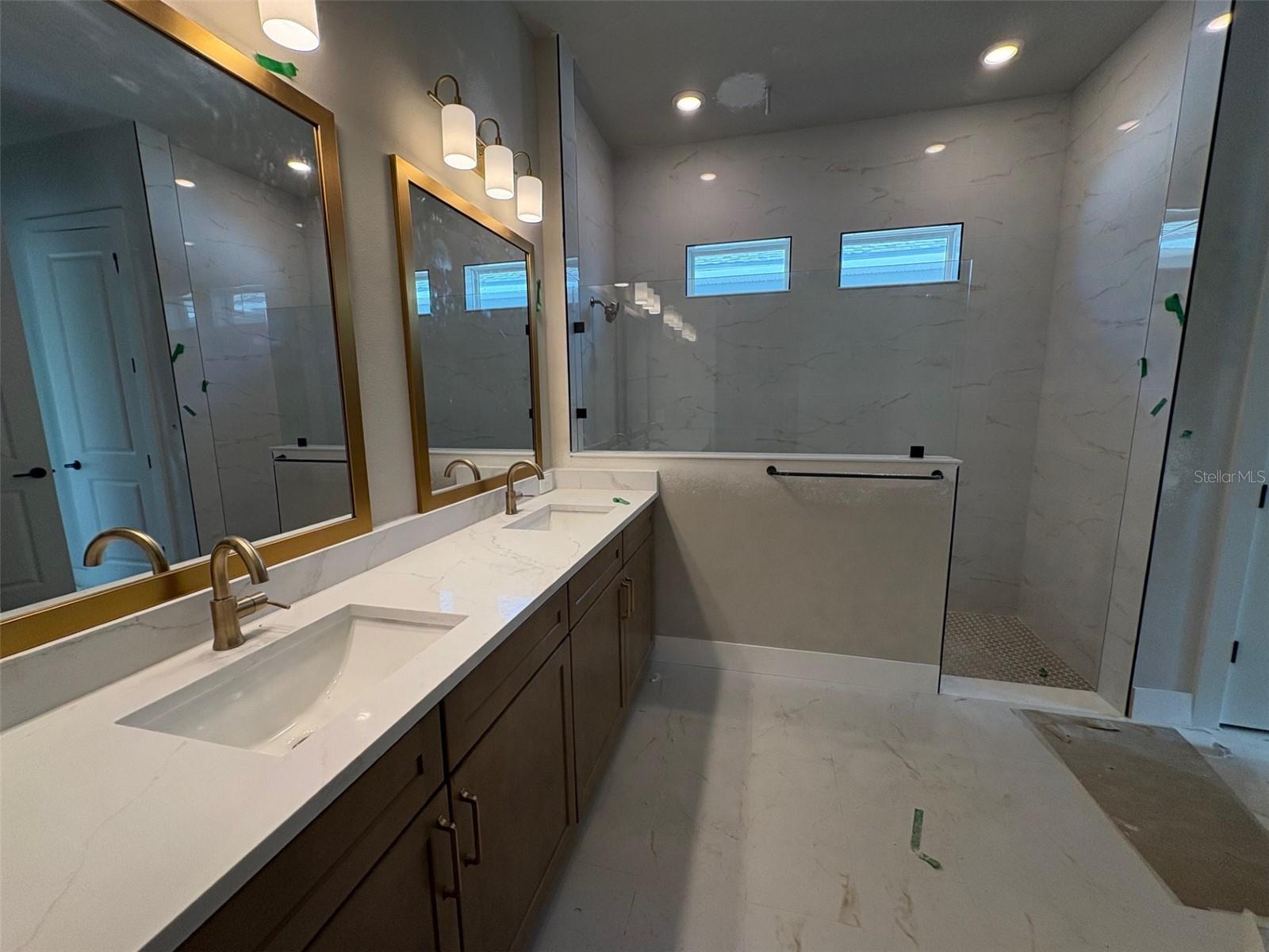 LAKEVIEW CROSSING - Residential