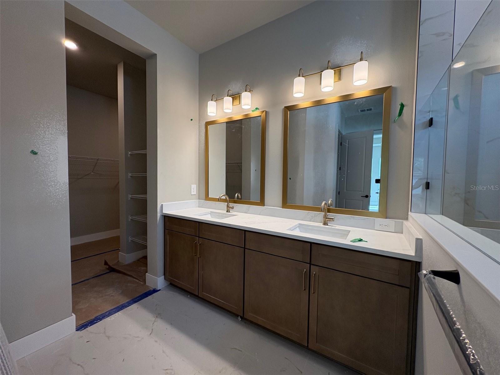 LAKEVIEW CROSSING - Residential