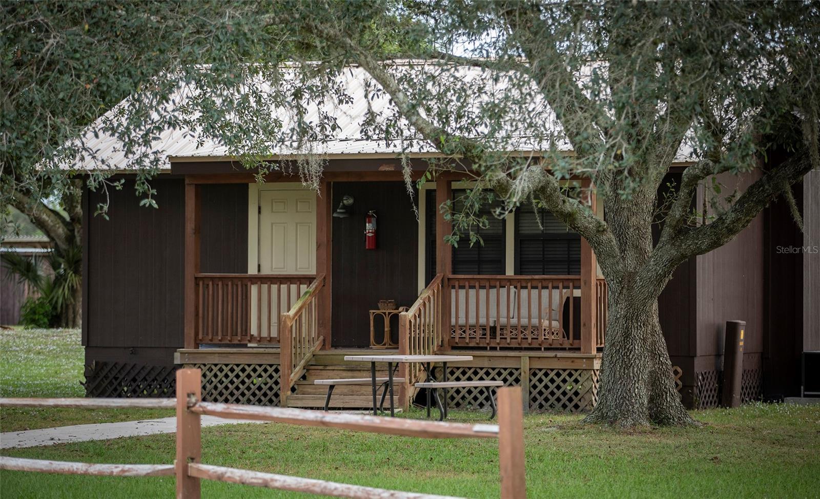 INDIAN HAMMOCK HUNT & RIDING C - Land