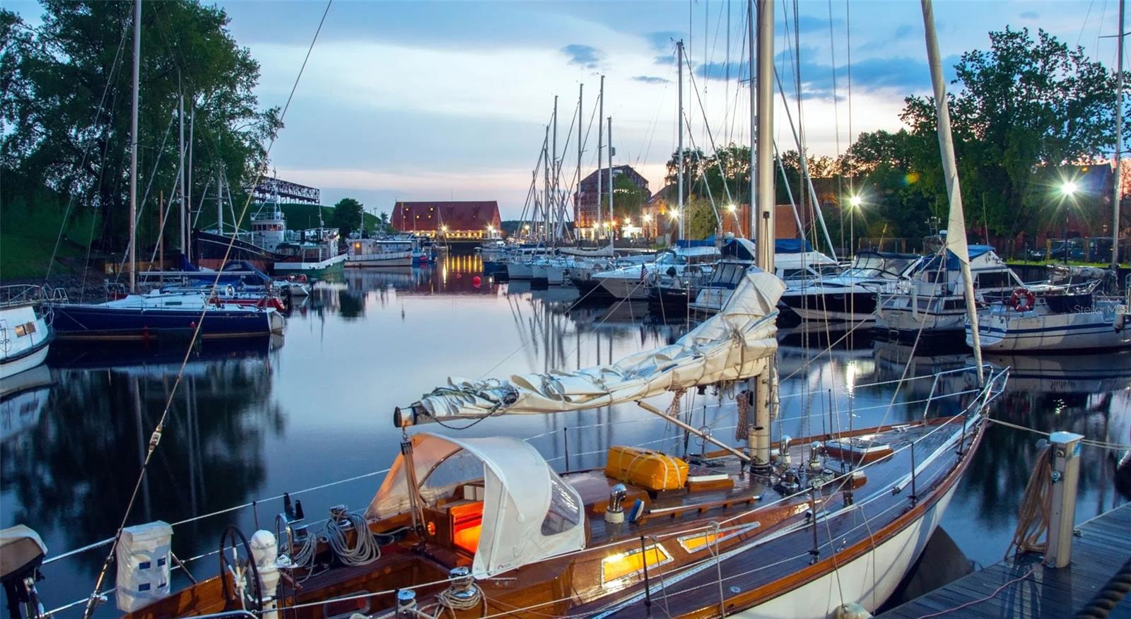 HERITAGE STATION - Residential