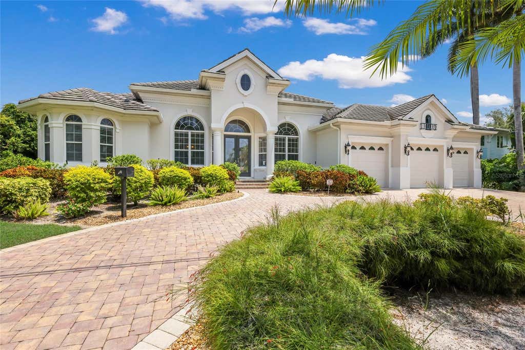 Photo of 5904 Riverview Boulevard, Bradenton, FL 34209 (MLS # A4702716)