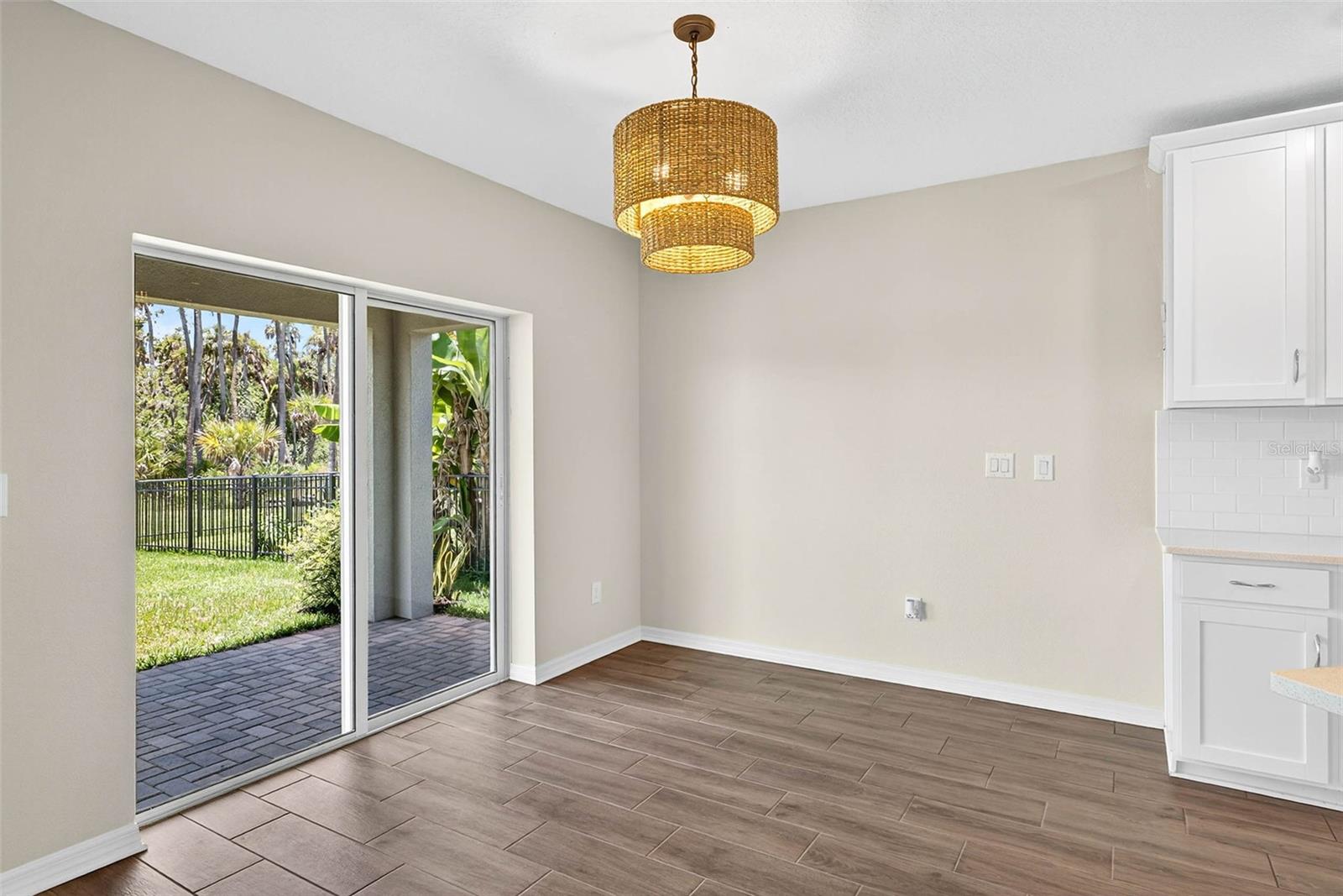 TREVESTA PH IIIB - Residential Lease