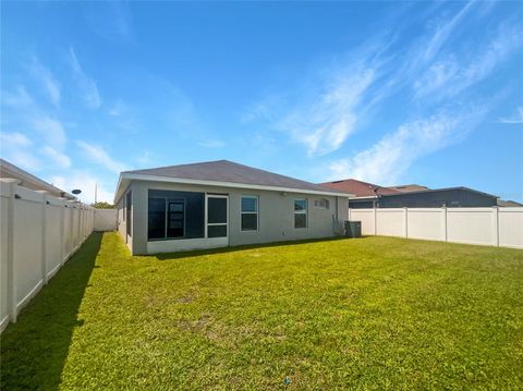 A home in LAKELAND