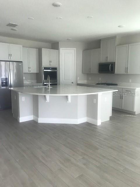 Casas a venda 4 - Jen Dantas 8360 VIVARO ISLE WAY
