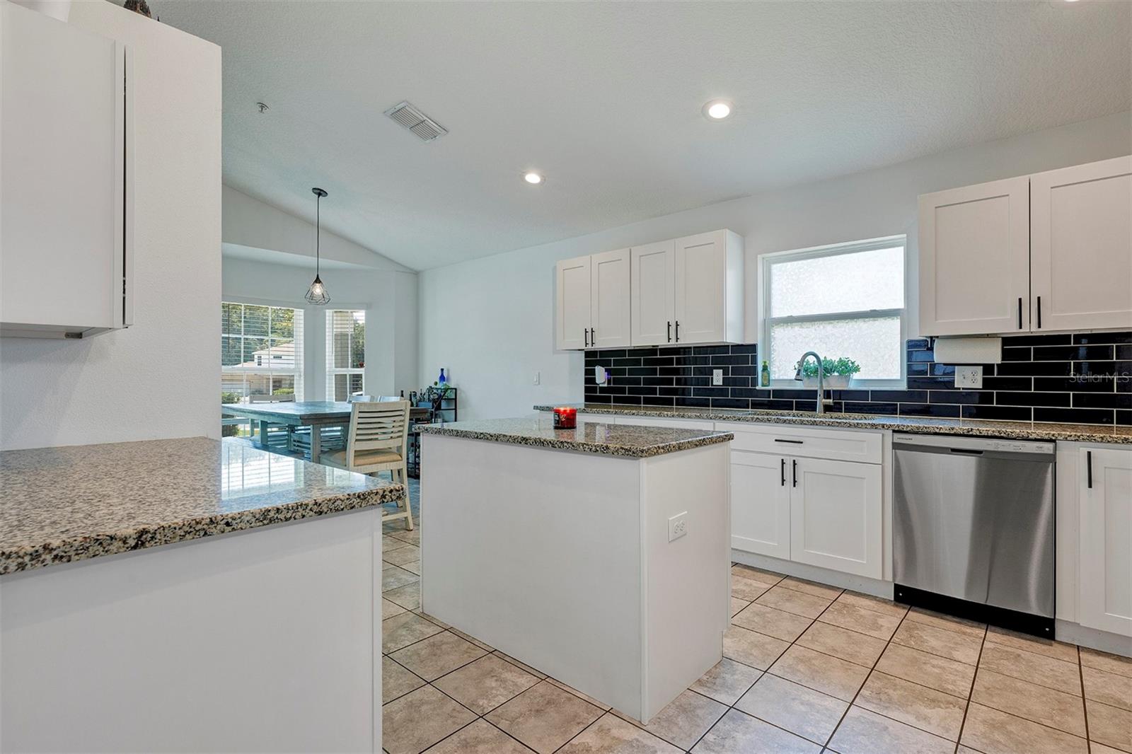 BAYWOOD FOREST - Residential