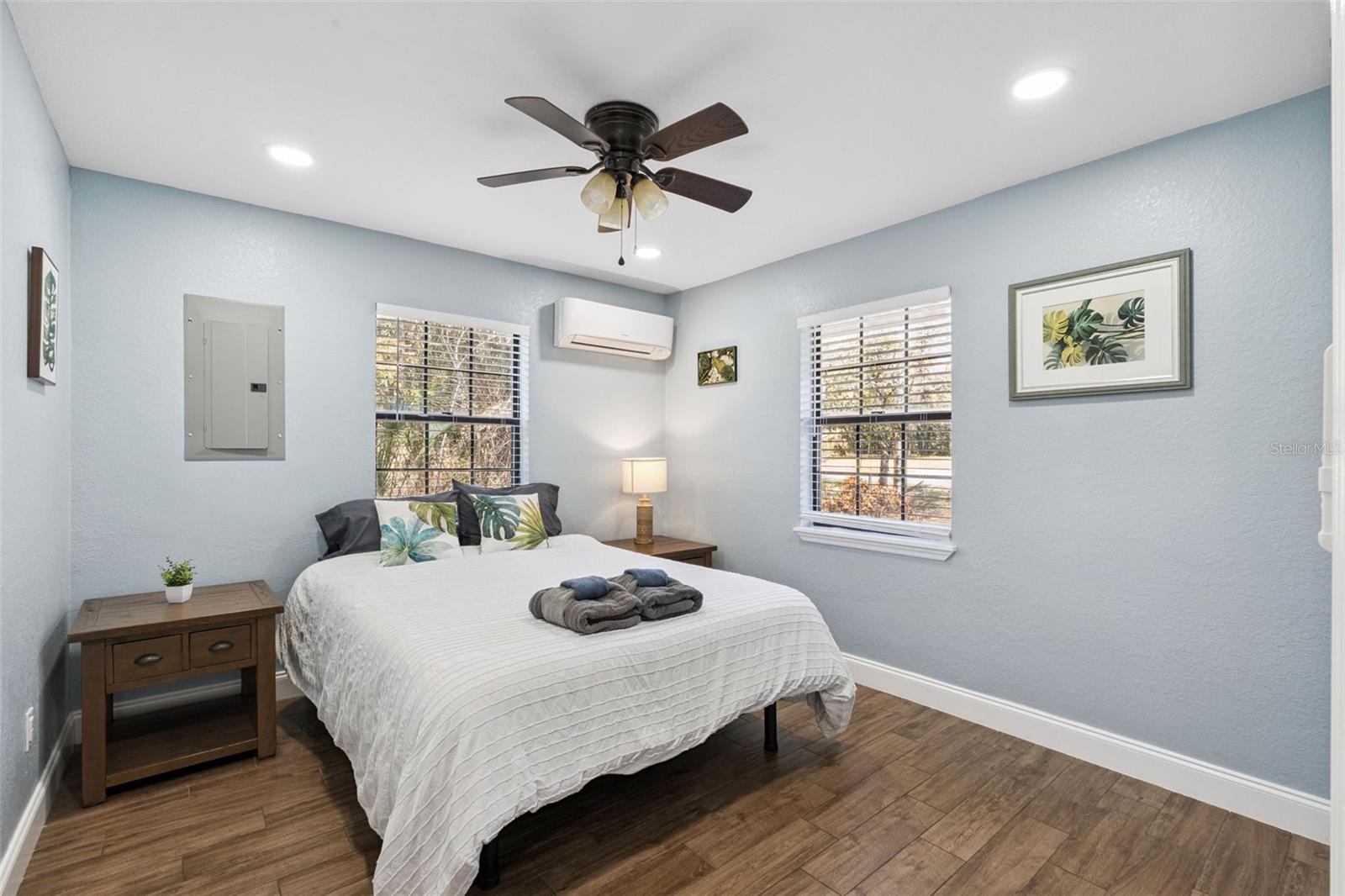 OAK RIDGE - Residential