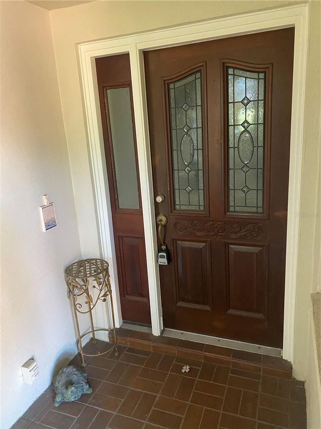 Fairway Woods tract | Sarasota Real Estate 11 Photo of 7560 Fairway Woods Drive #305, Sarasota, FL 34238 (MLS # N6138625)