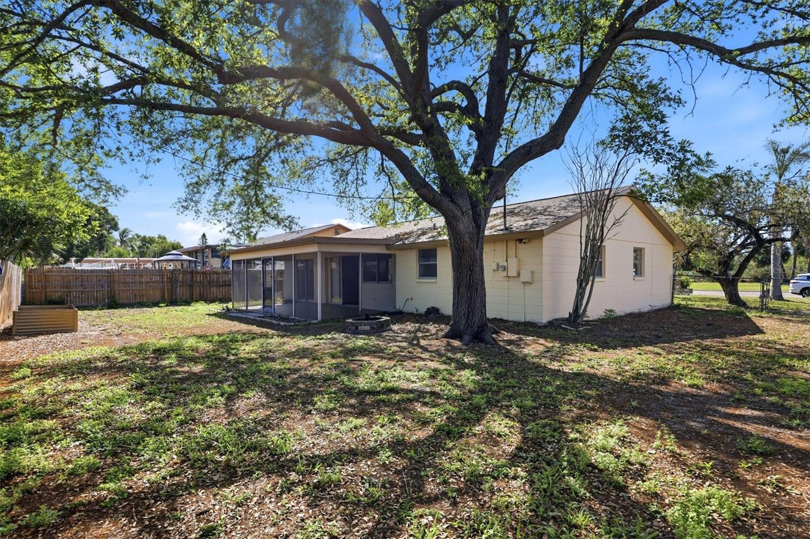 APOLLO BEACH UNIT ONE PT ONE - Residential