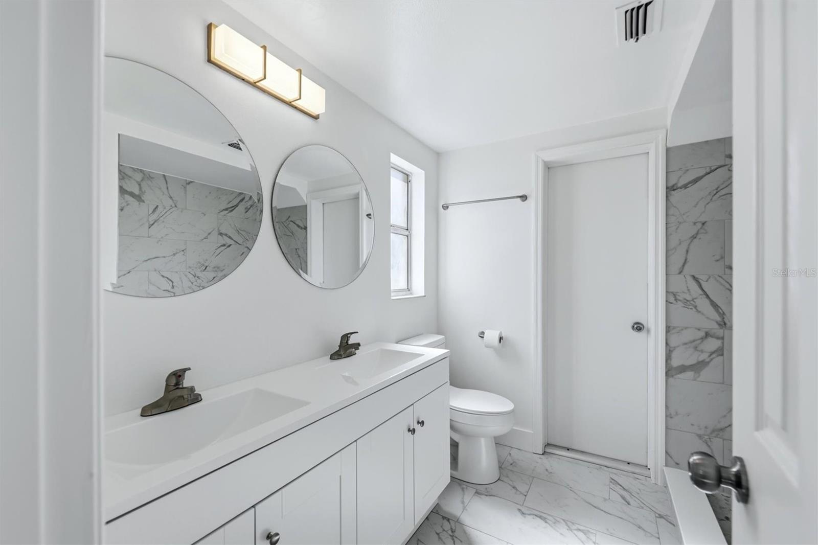 APOLLO BEACH UNIT ONE PT ONE - Residential