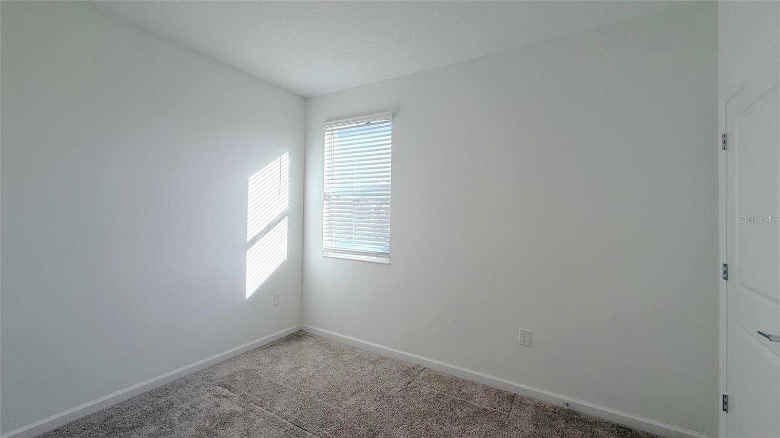 WATERSIDE/JOHNS LAKE PH 2C - Residential Lease