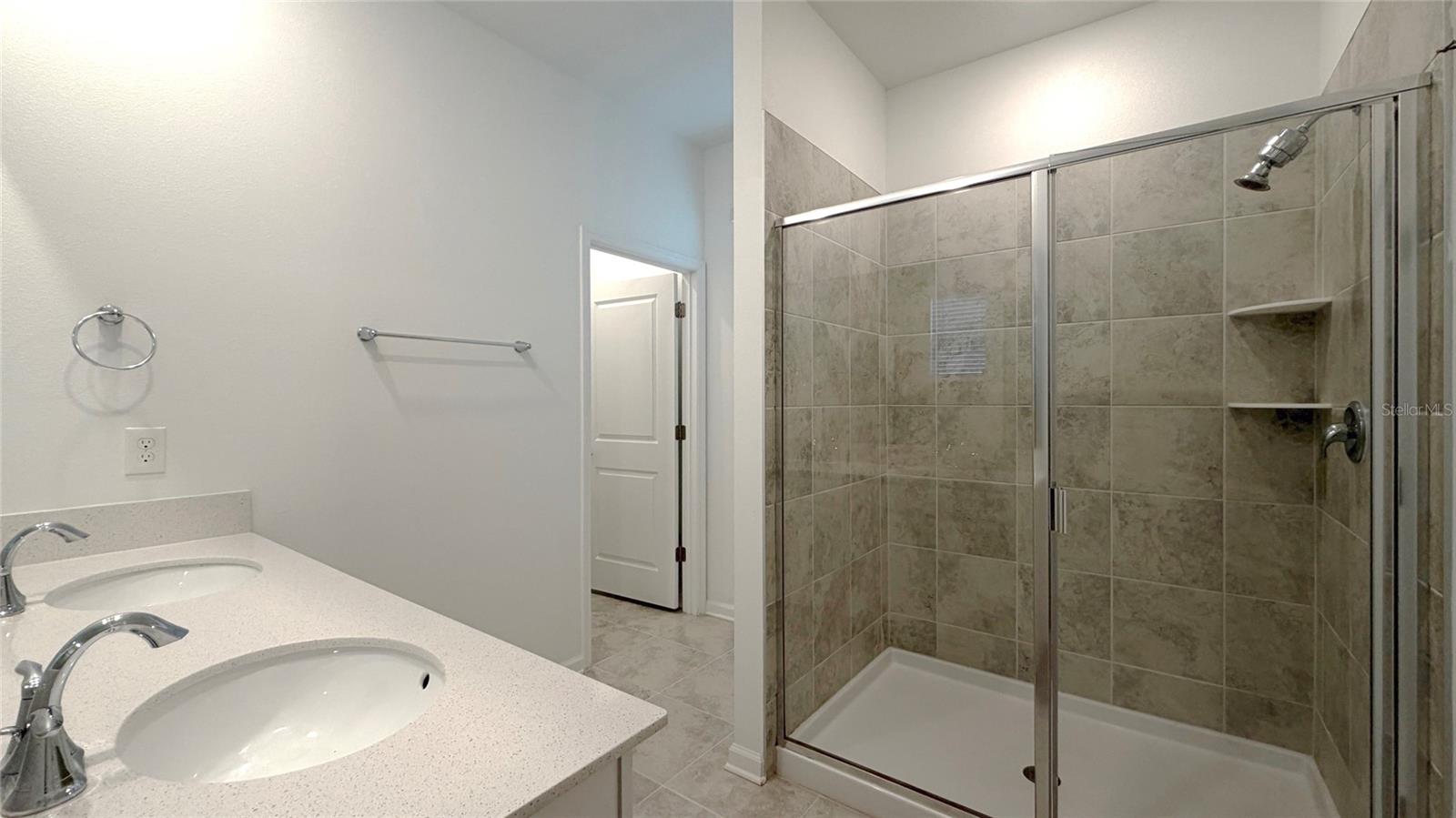 WATERSIDE/JOHNS LAKE PH 2C - Residential Lease