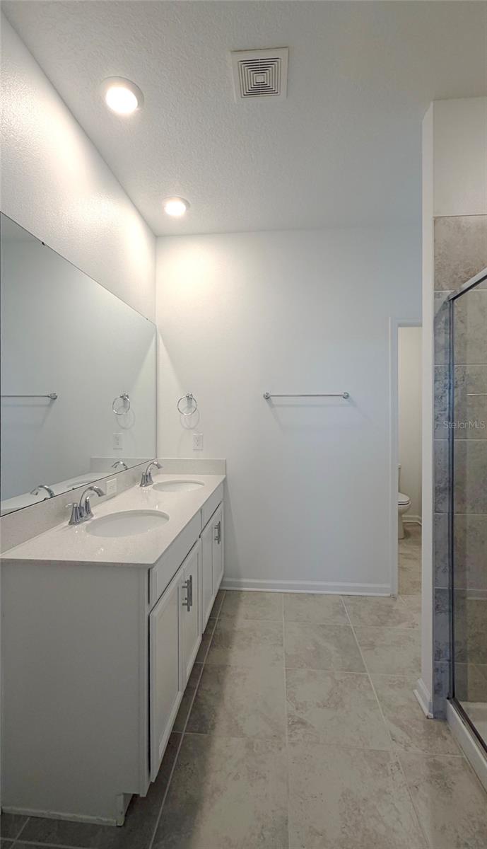 WATERSIDE/JOHNS LAKE PH 2C - Residential Lease