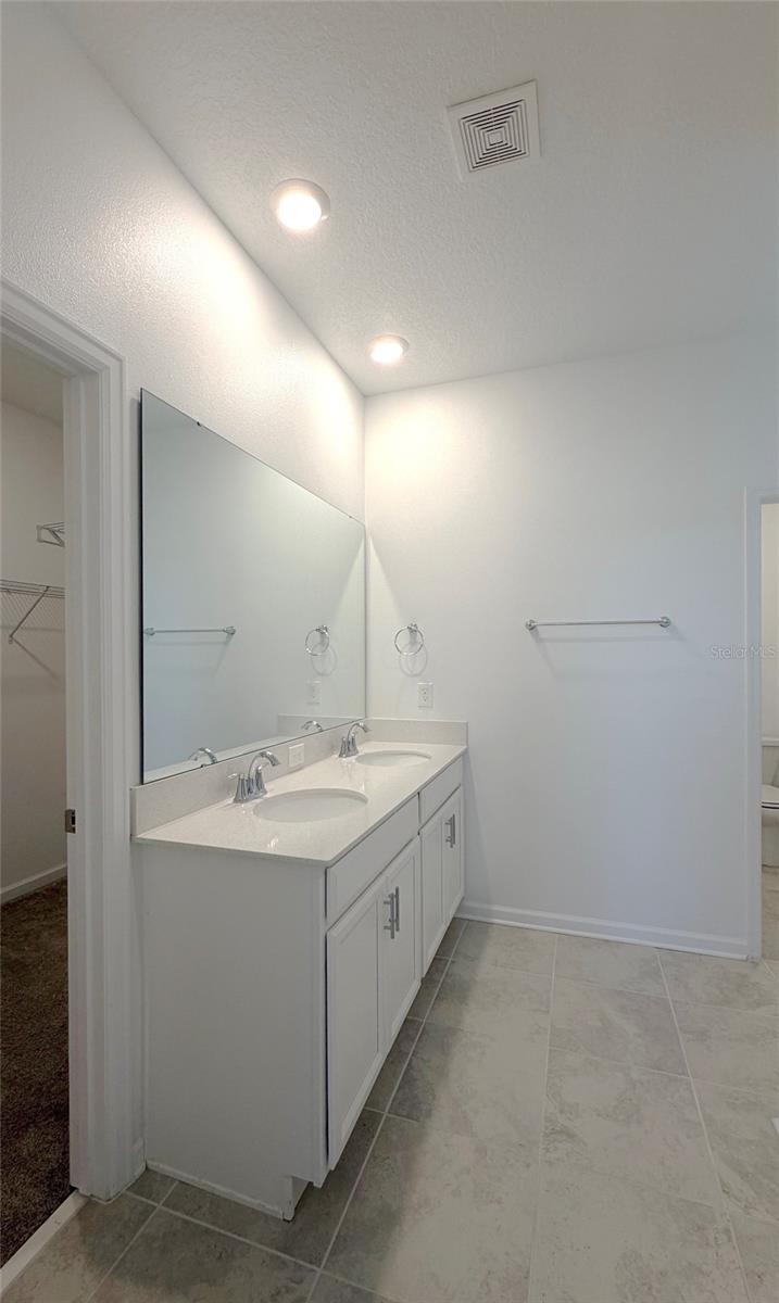 WATERSIDE/JOHNS LAKE PH 2C - Residential Lease