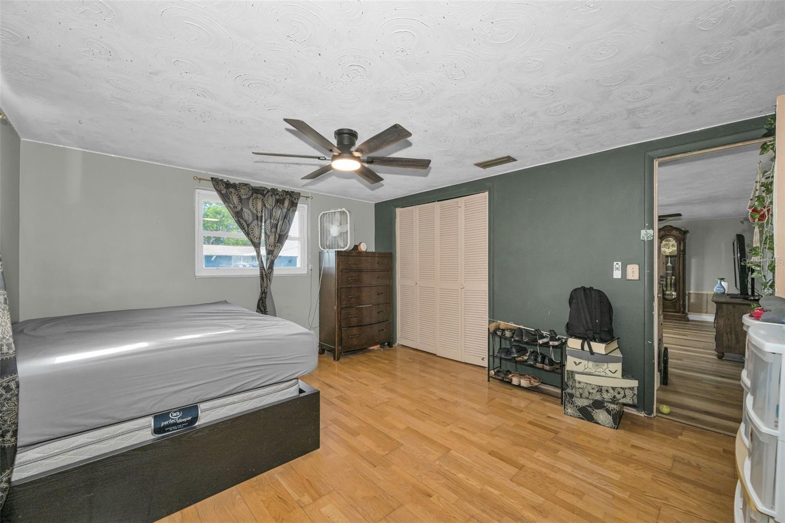 ALOHA GARDENS - Residential