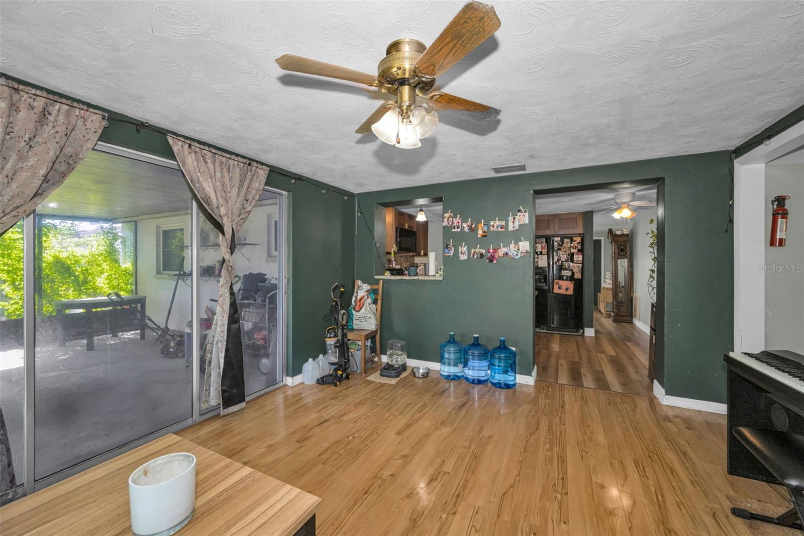 ALOHA GARDENS - Residential