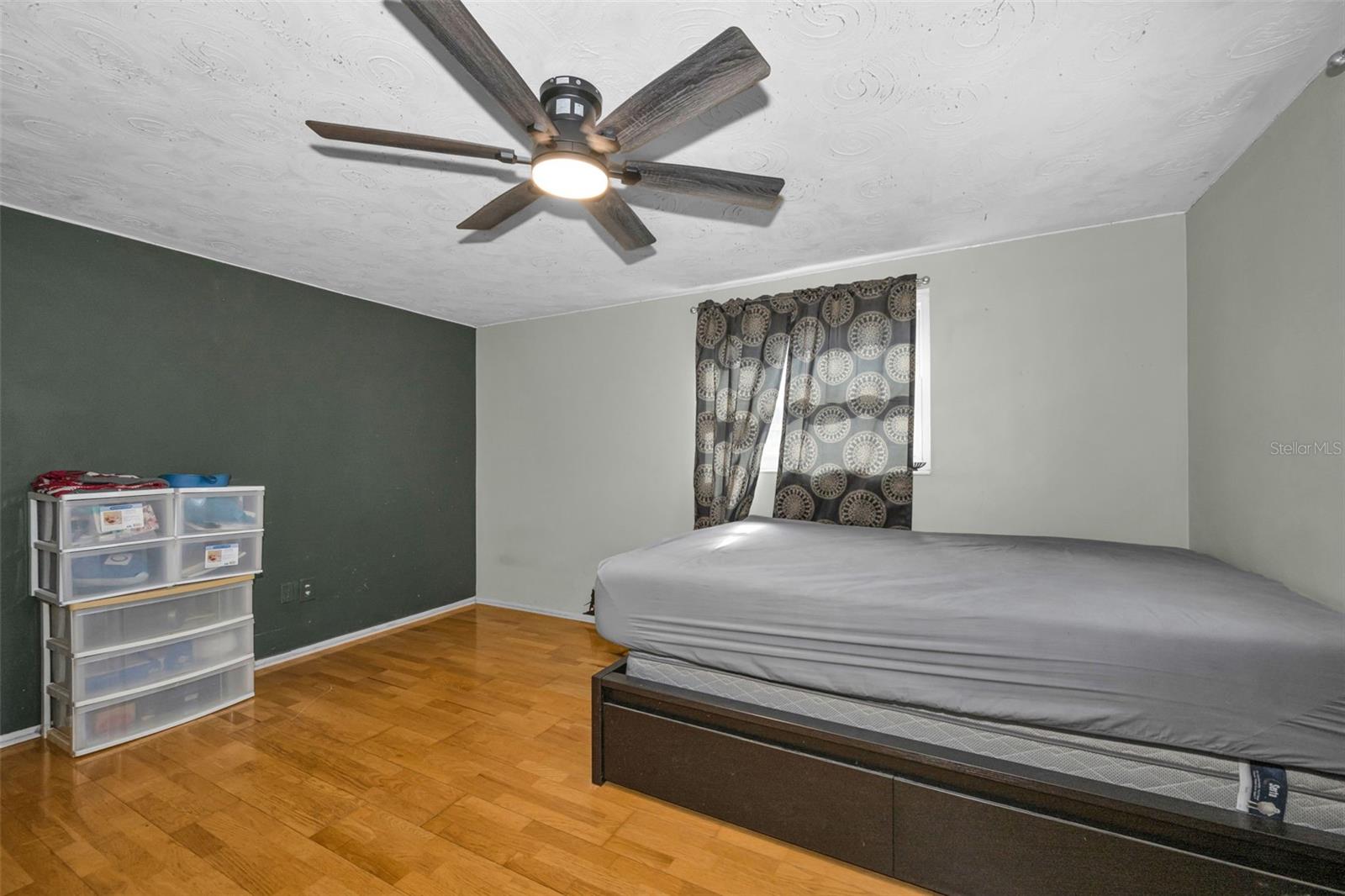 ALOHA GARDENS - Residential