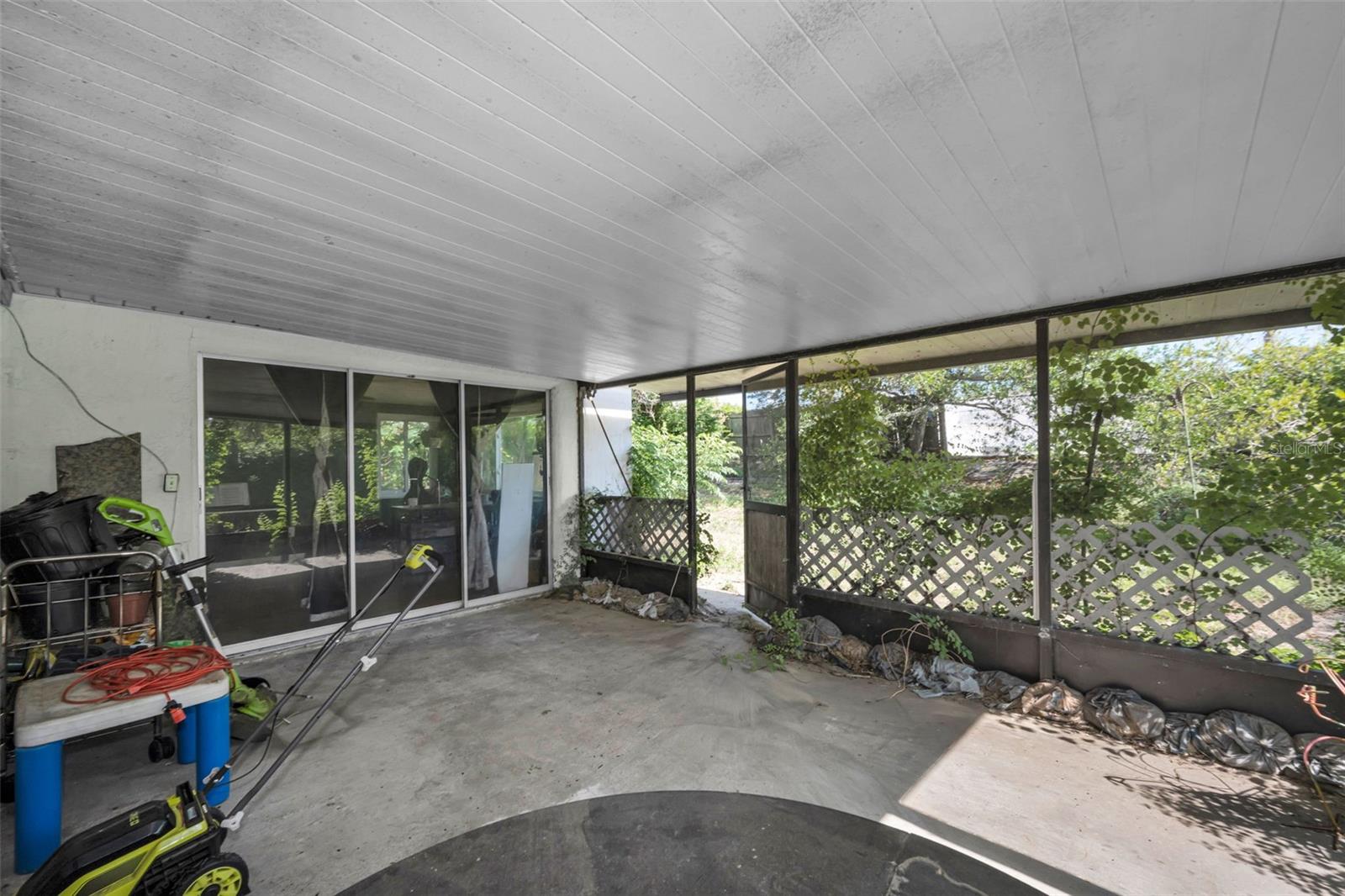 ALOHA GARDENS - Residential