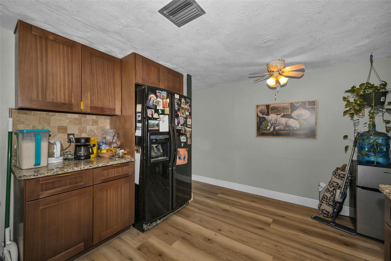 ALOHA GARDENS - Residential