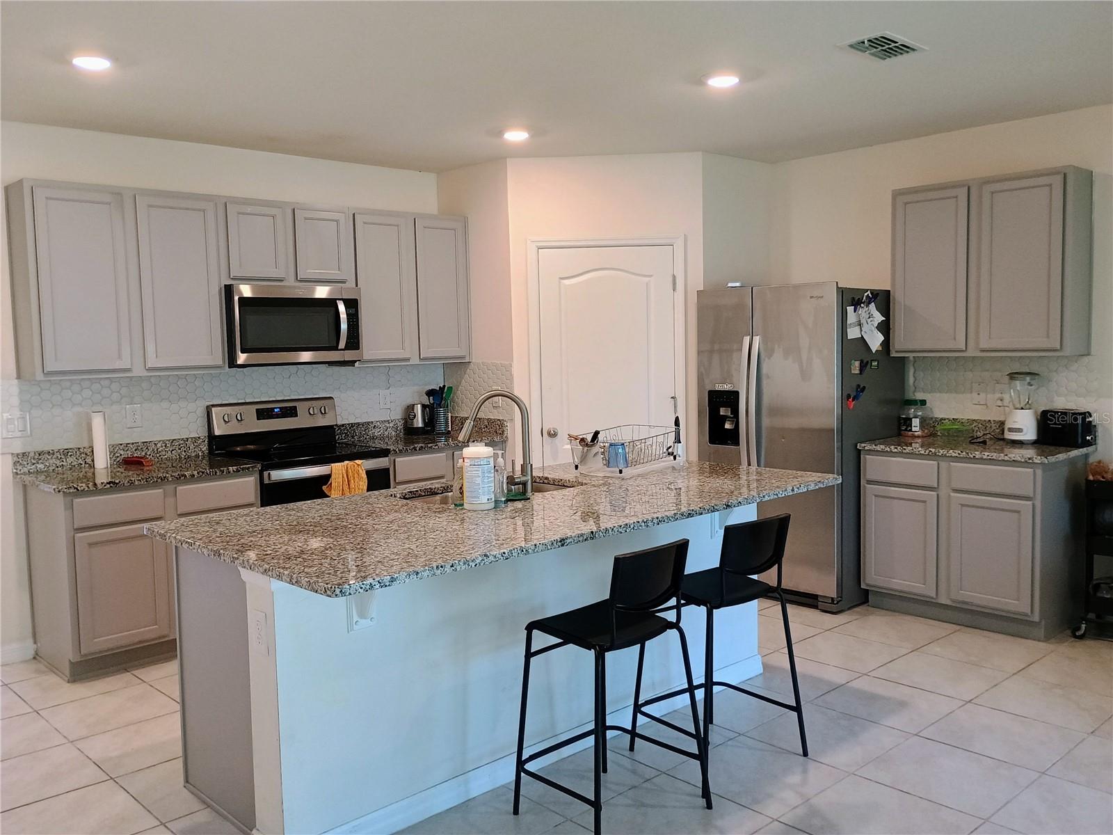 RIVERBEND AT CAMERON HEIGHTS PH 2 - Residential Lease