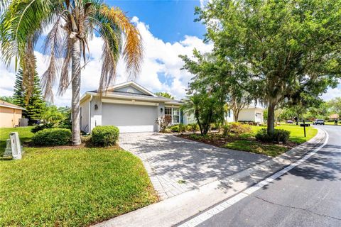 151 BELL TOWER XING W KISSIMMEE FL 34759