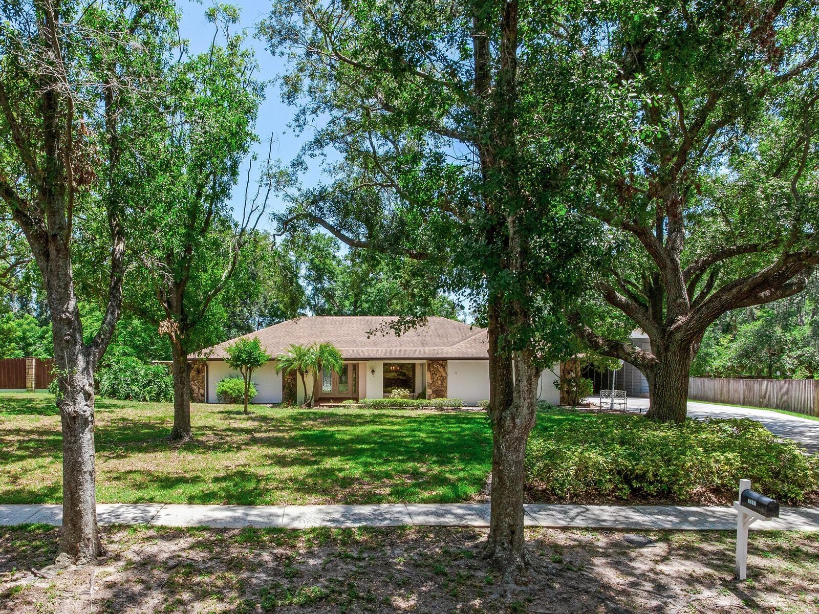 2217 HIGH POINT DRIVE