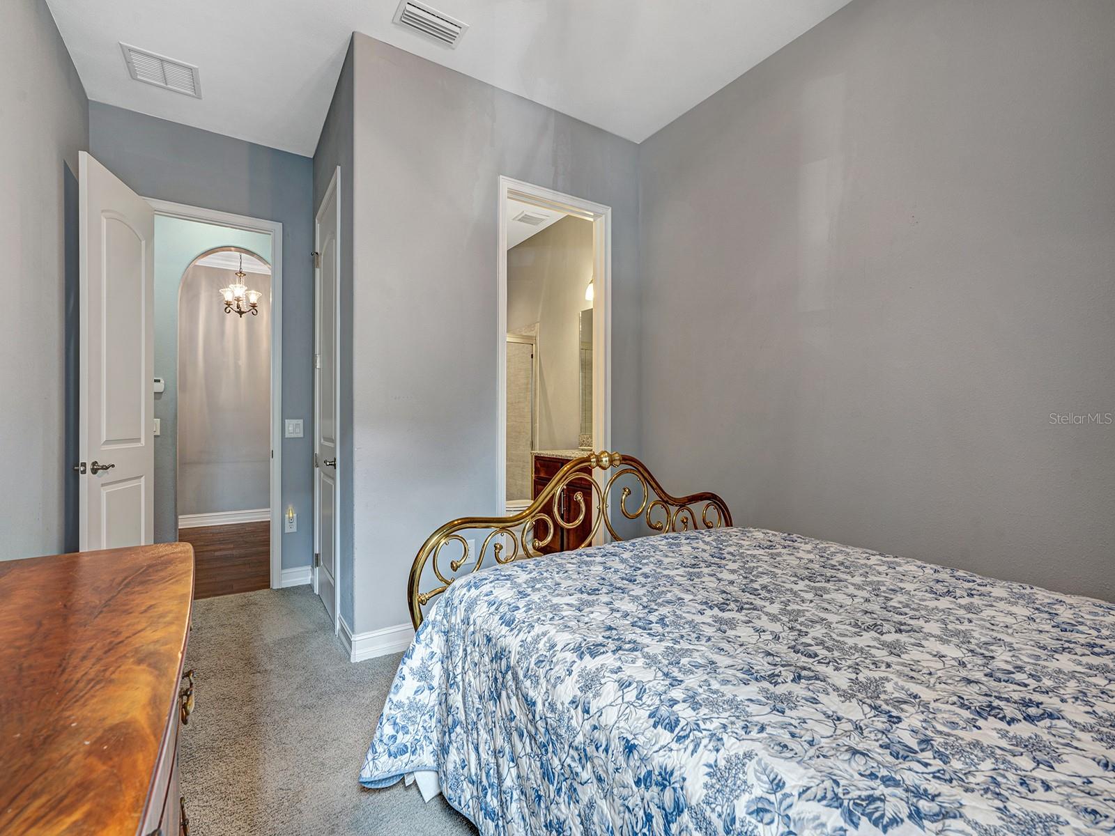 PROMENADE AT LAKE PARK PH - Residential