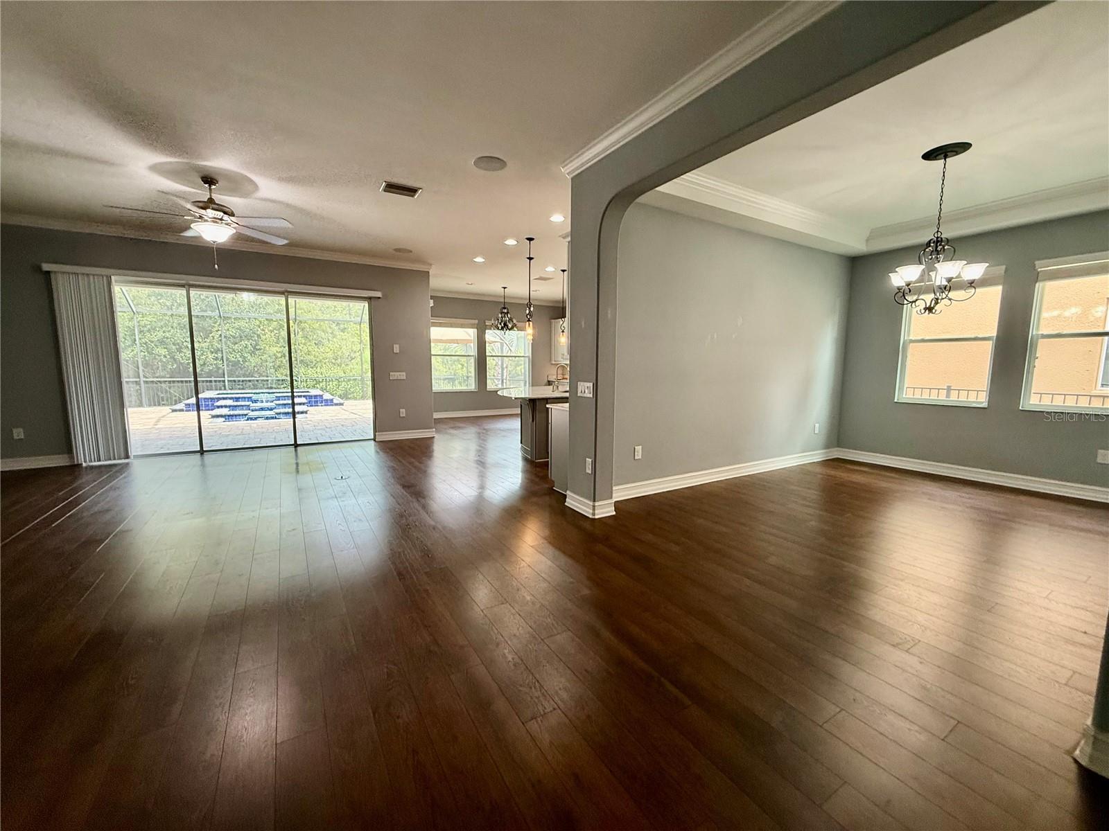 PROMENADE AT LAKE PARK PH - Residential