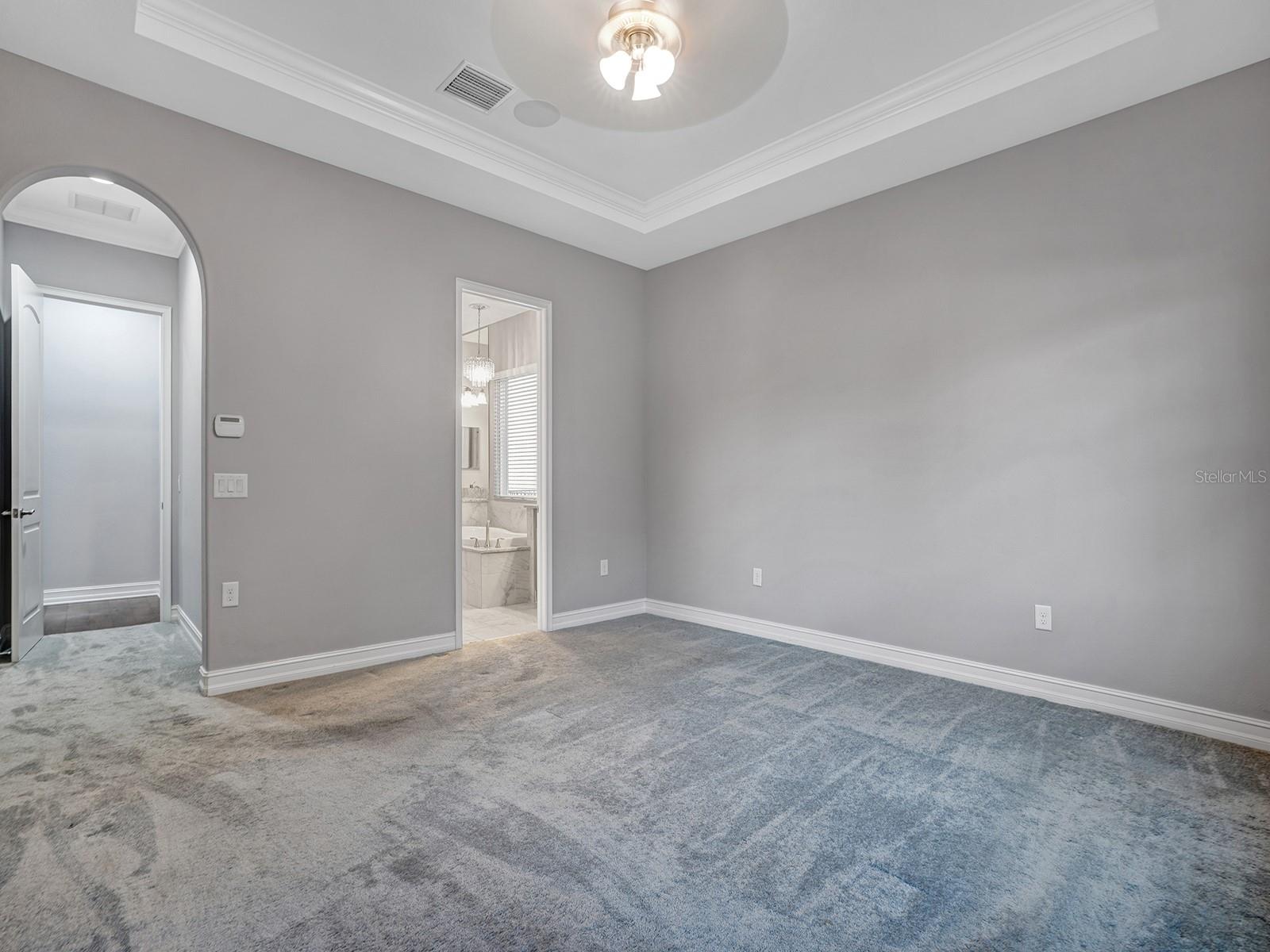 PROMENADE AT LAKE PARK PH - Residential