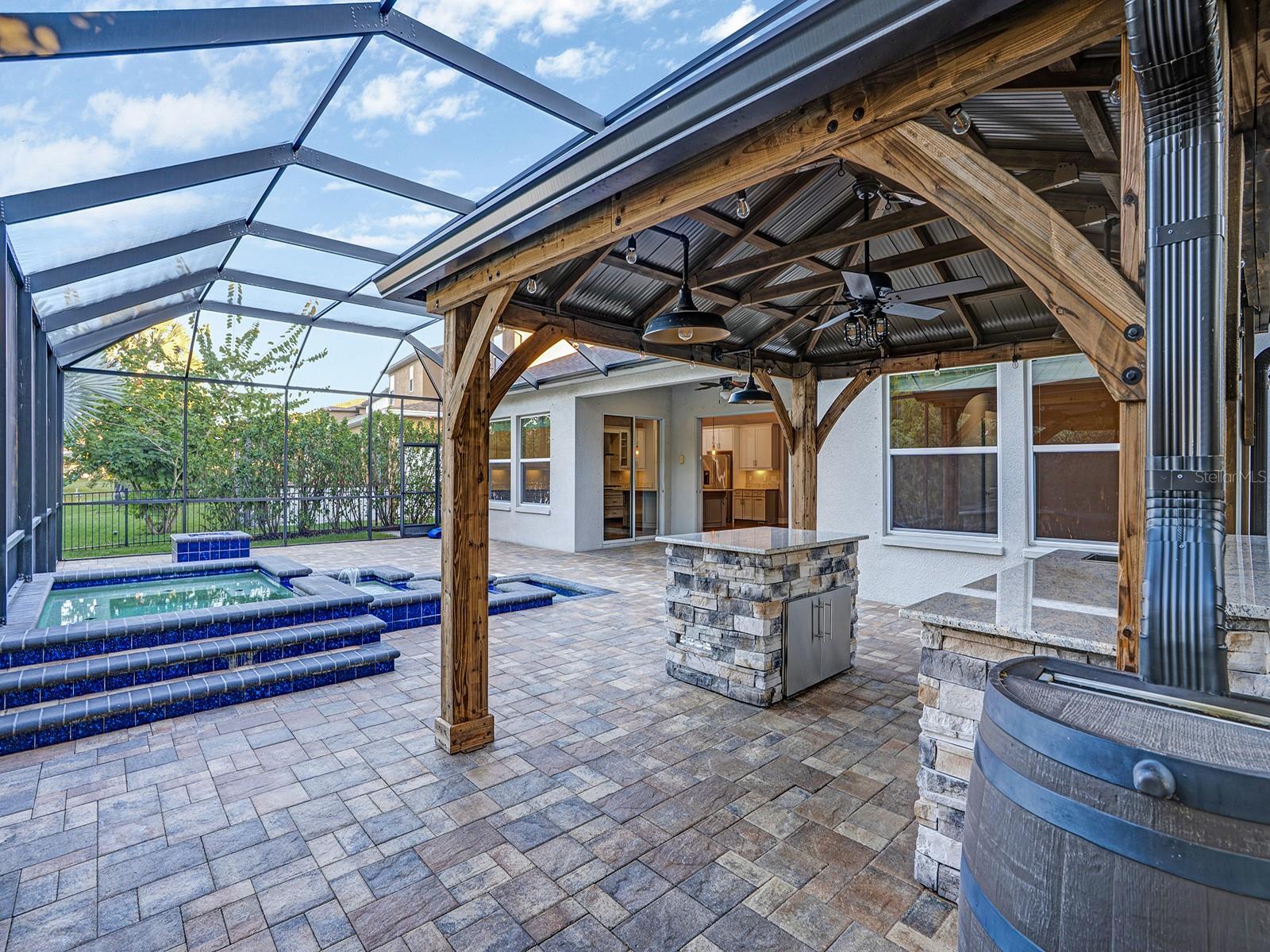 PROMENADE AT LAKE PARK PH - Residential