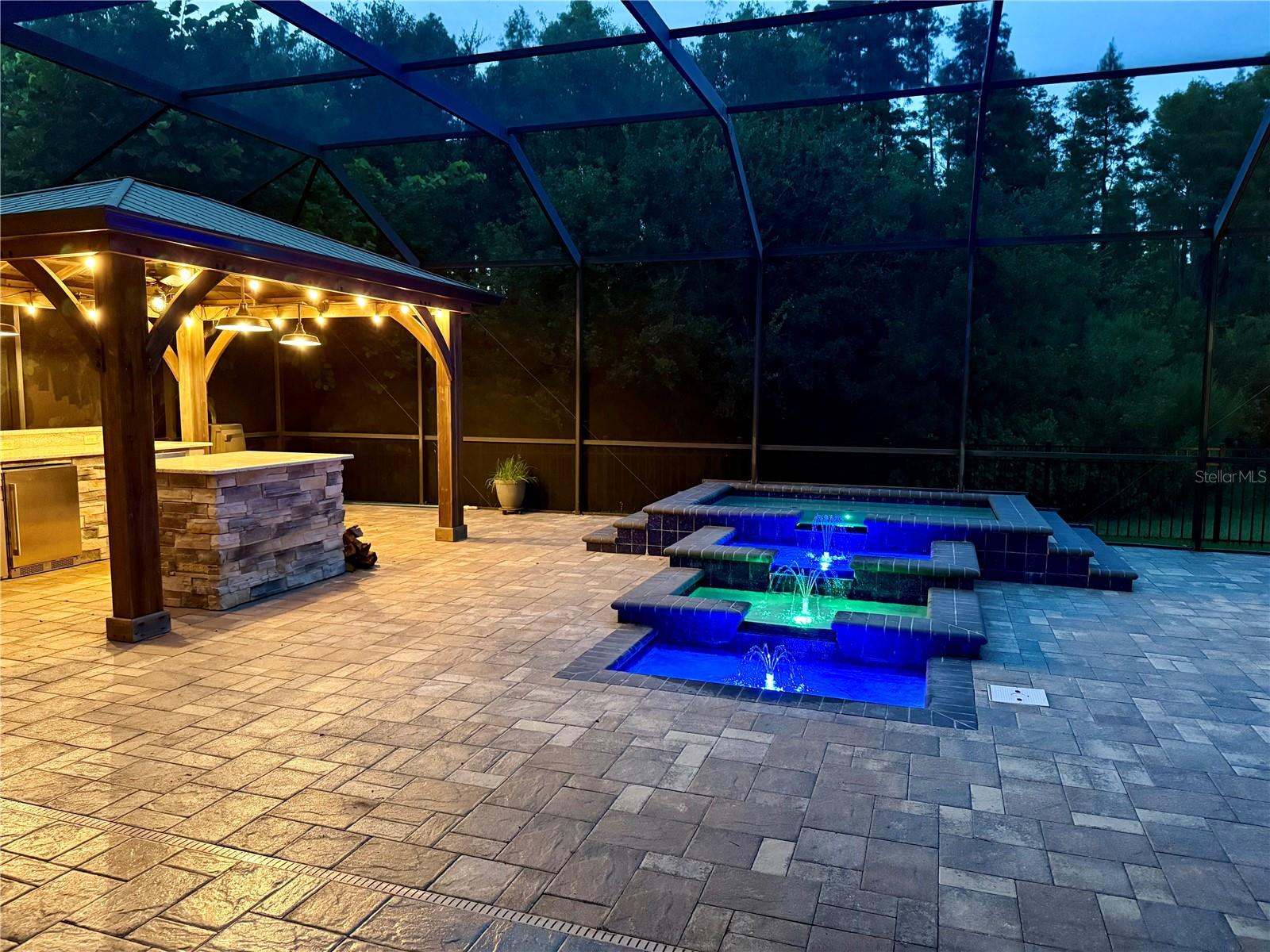 PROMENADE AT LAKE PARK PH - Residential