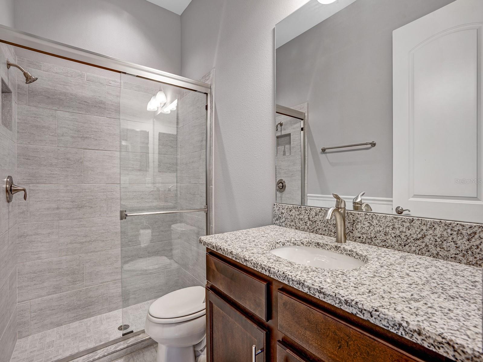 PROMENADE AT LAKE PARK PH - Residential