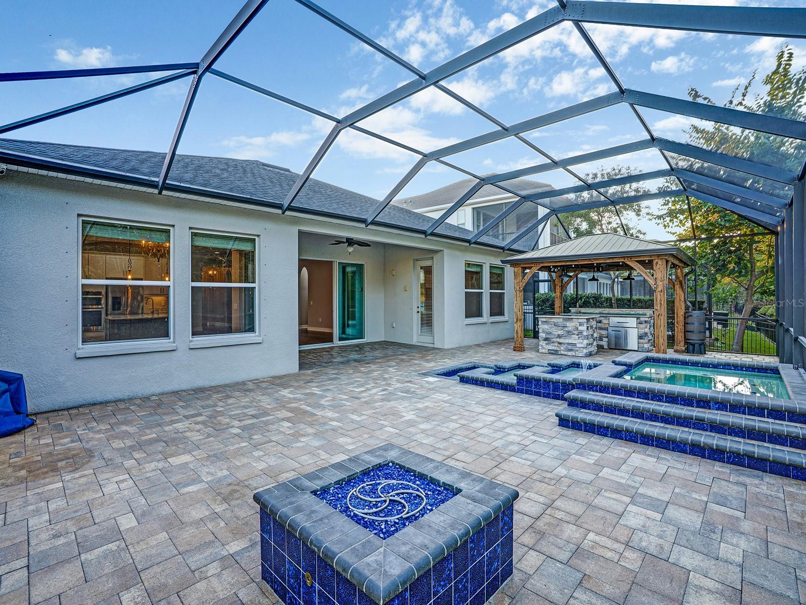 PROMENADE AT LAKE PARK PH - Residential