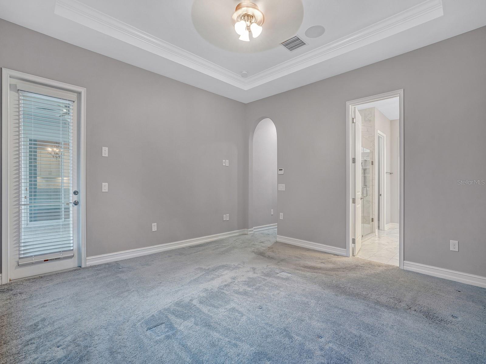 PROMENADE AT LAKE PARK PH - Residential