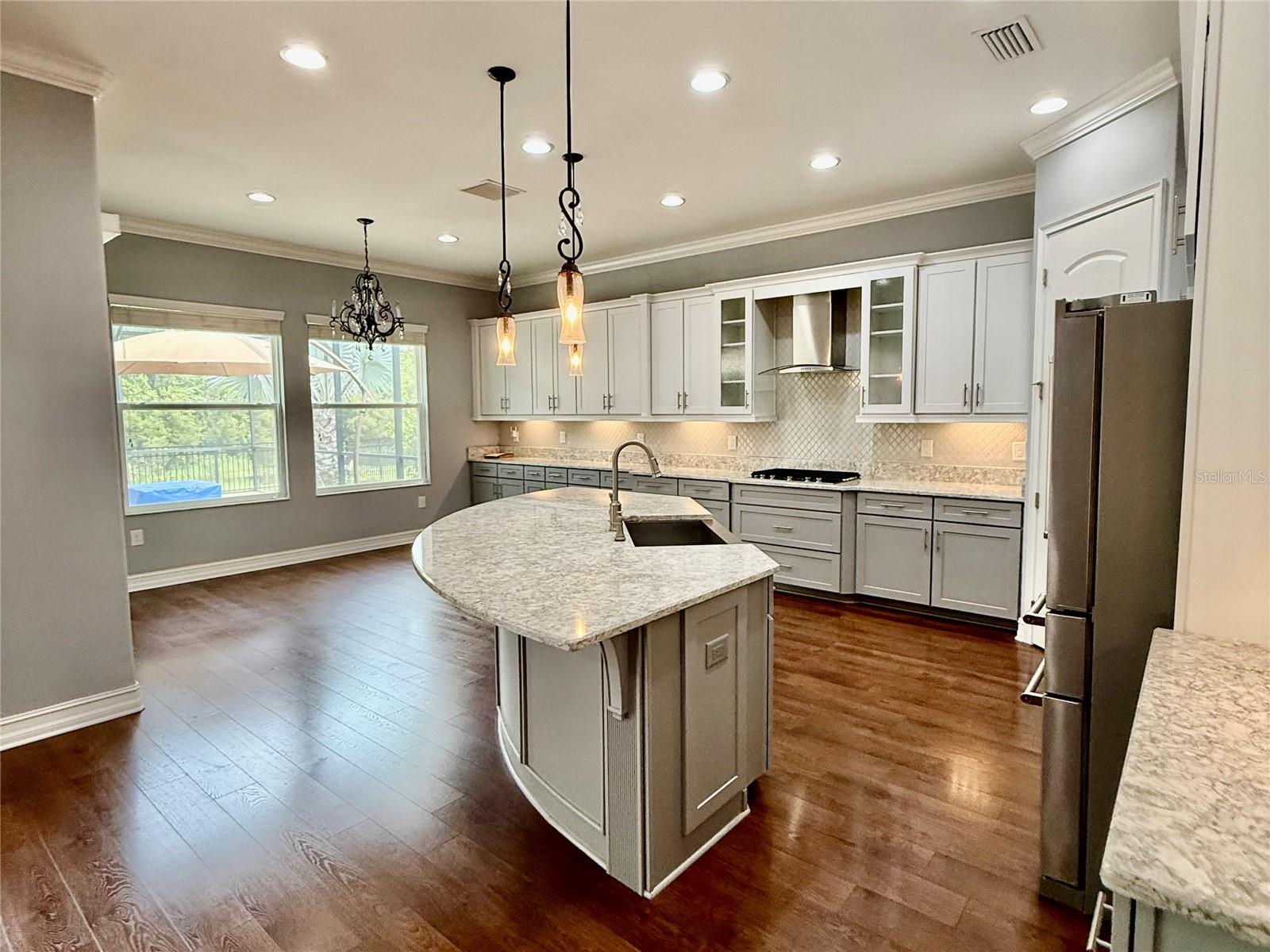PROMENADE AT LAKE PARK PH - Residential