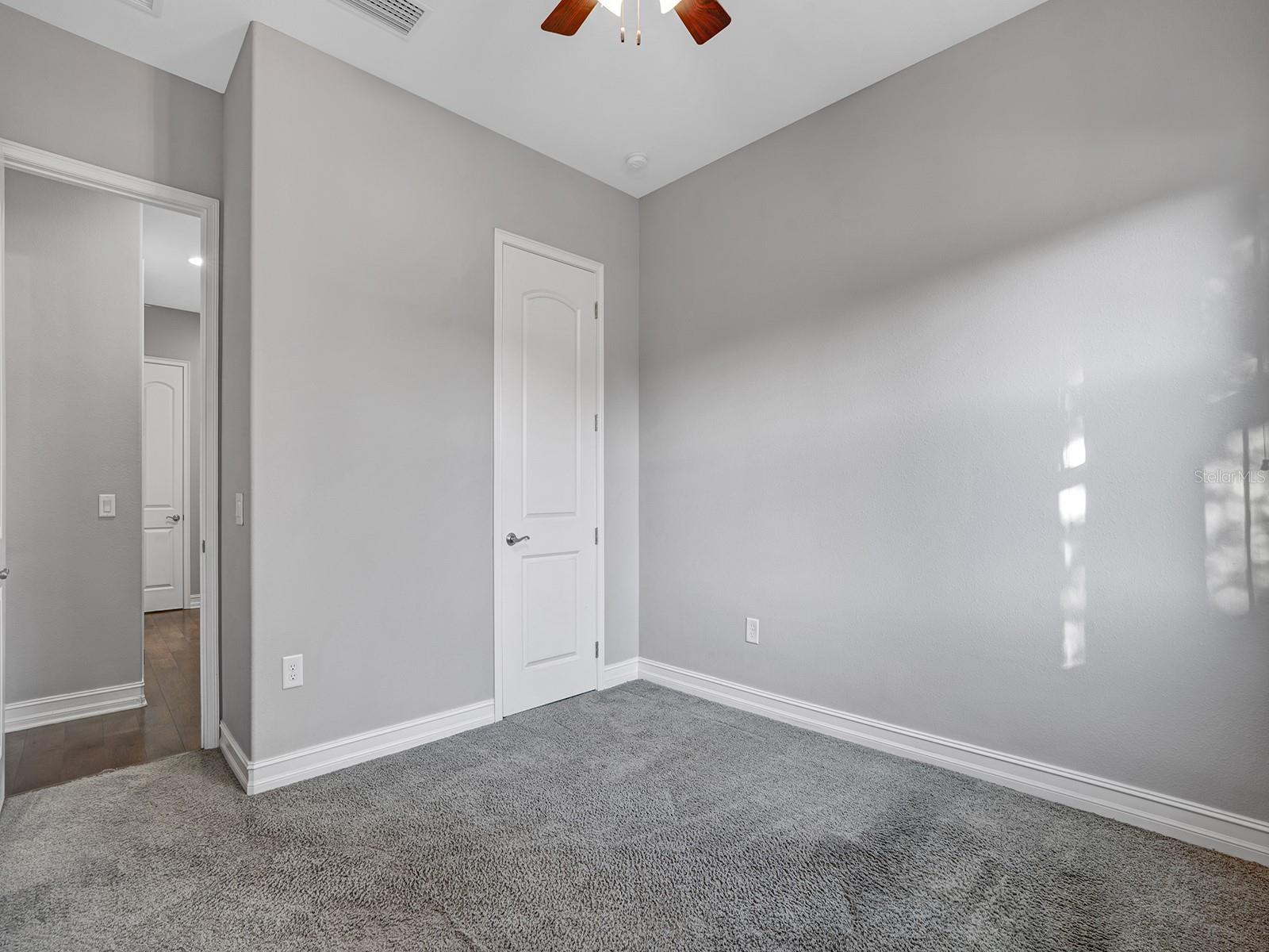 PROMENADE AT LAKE PARK PH - Residential