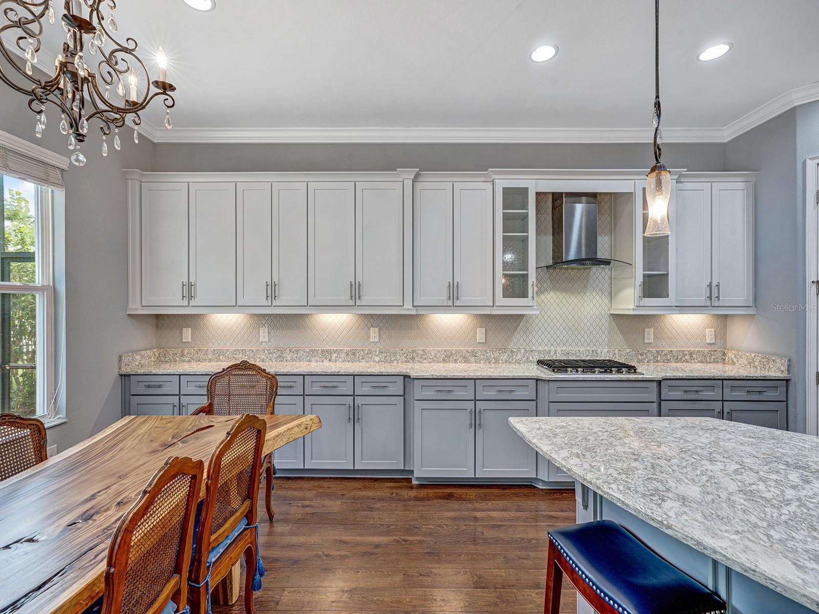 PROMENADE AT LAKE PARK PH - Residential