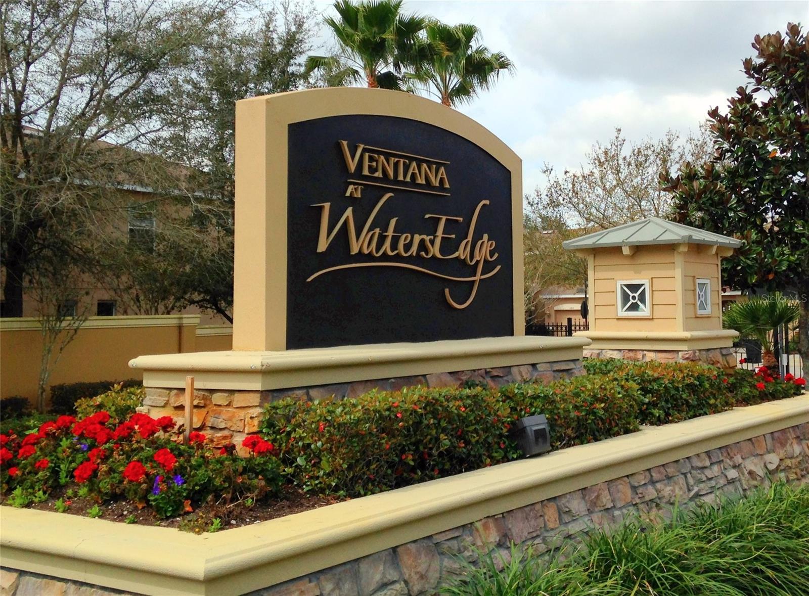 VENTANA TWNHMS AT WATERS EDGE - Residential