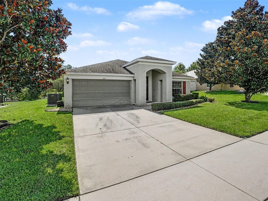 Photo of 3067 Santa Marcos Drive, Clermont, FL 34715 (MLS # G5118116)