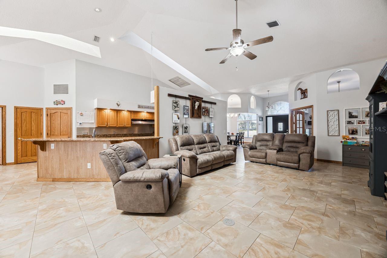 ACREAGE & UNREC - Residential