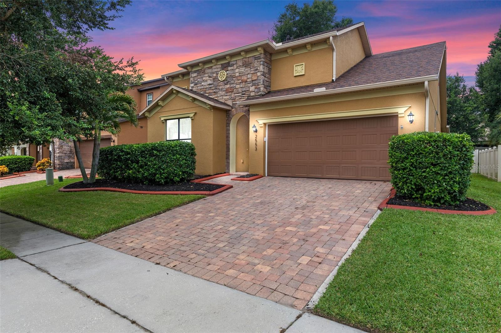 2553 RED BERRY WAY
